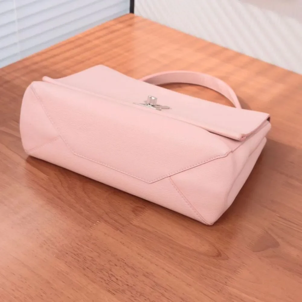 Louis Vuitton Women Pre-Loved Bag Very Good Condition